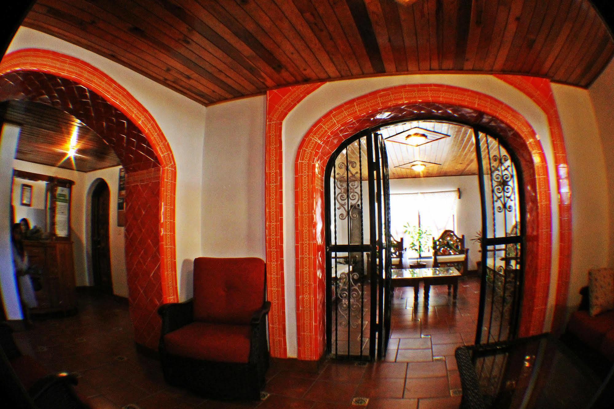 Casa Margarita'S Hotel Creel Eksteriør billede